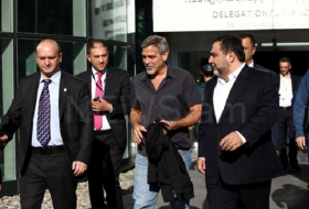 George Clooney arrives in Armenia - PHOTO, VIDEO